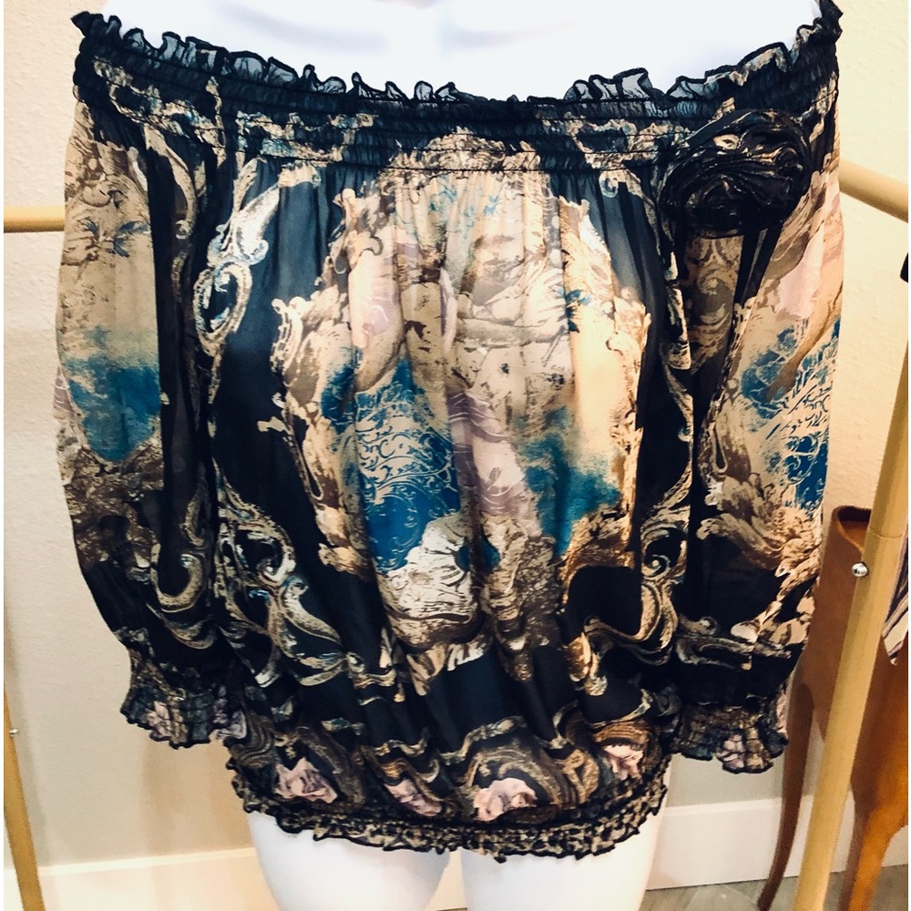 Bebe Sheer Floral 3/4 Sleeve Top!